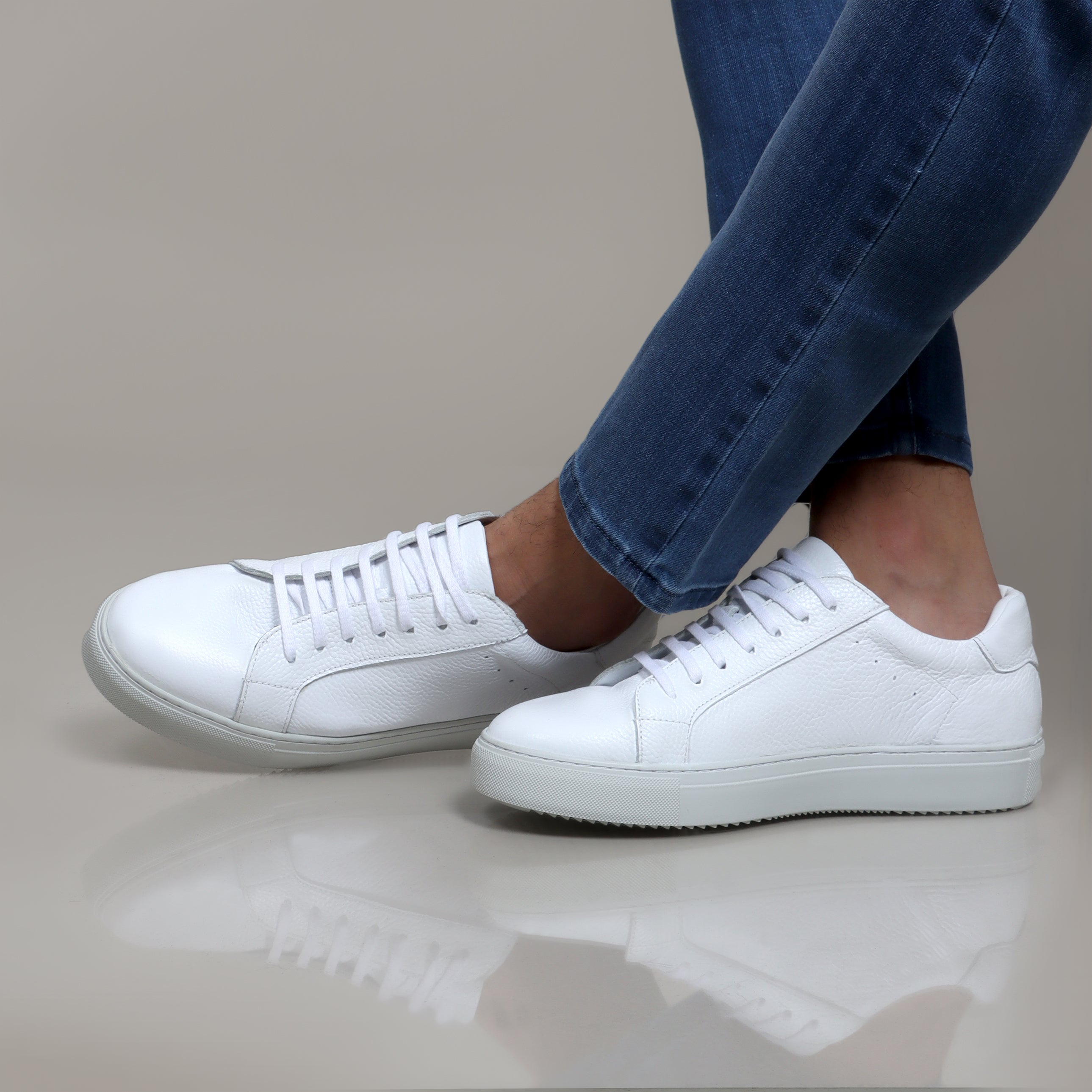 Shoes Sneakers Basic Structure | White