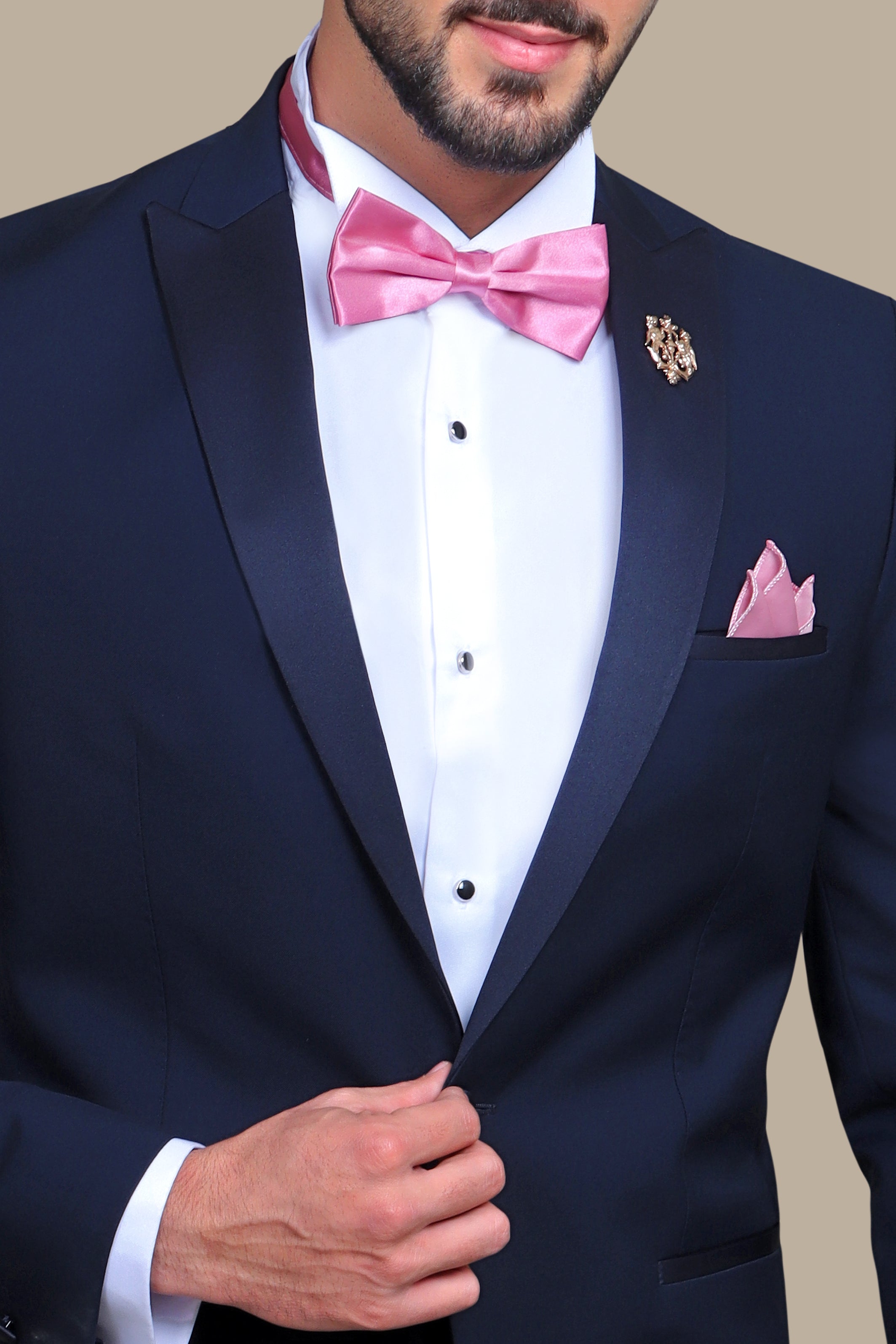 Navy Majesty: Exquisite Peak Lapel Tuxedo for Timeless Elegance