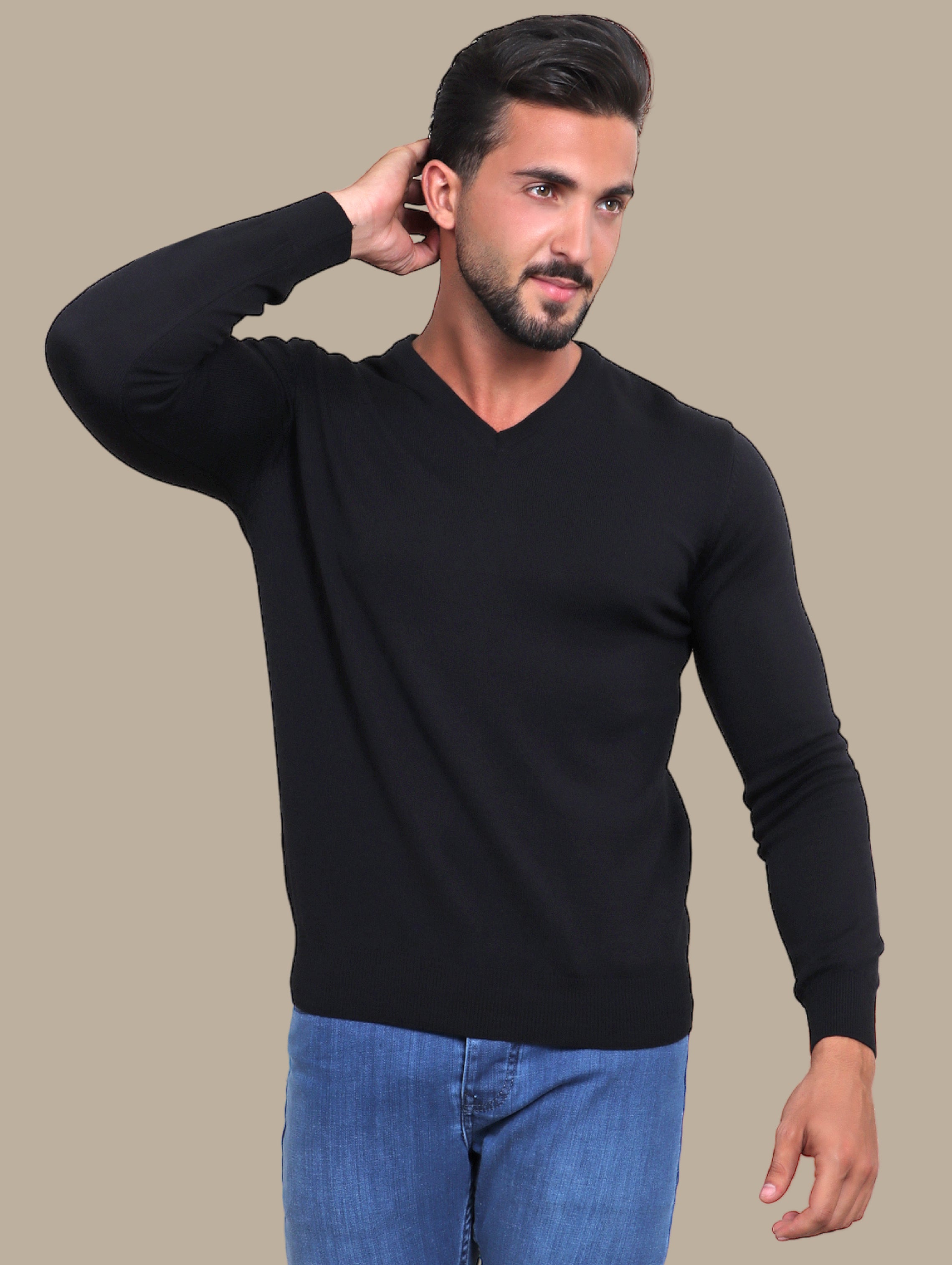 Sweater V-Neck Basic Black