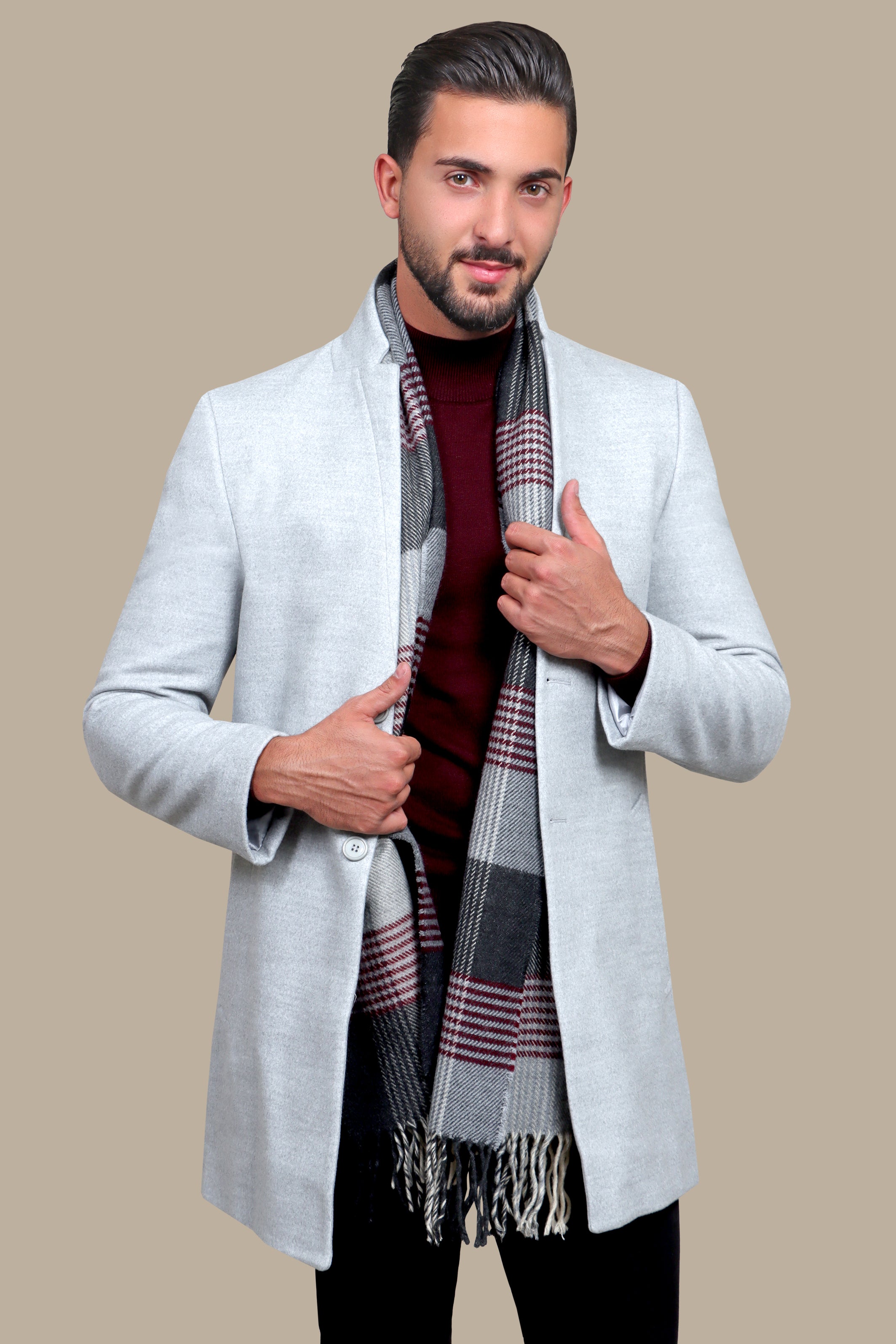 Light Gray Sophistication: The Classic Coat Col Mao in Subtle Elegance