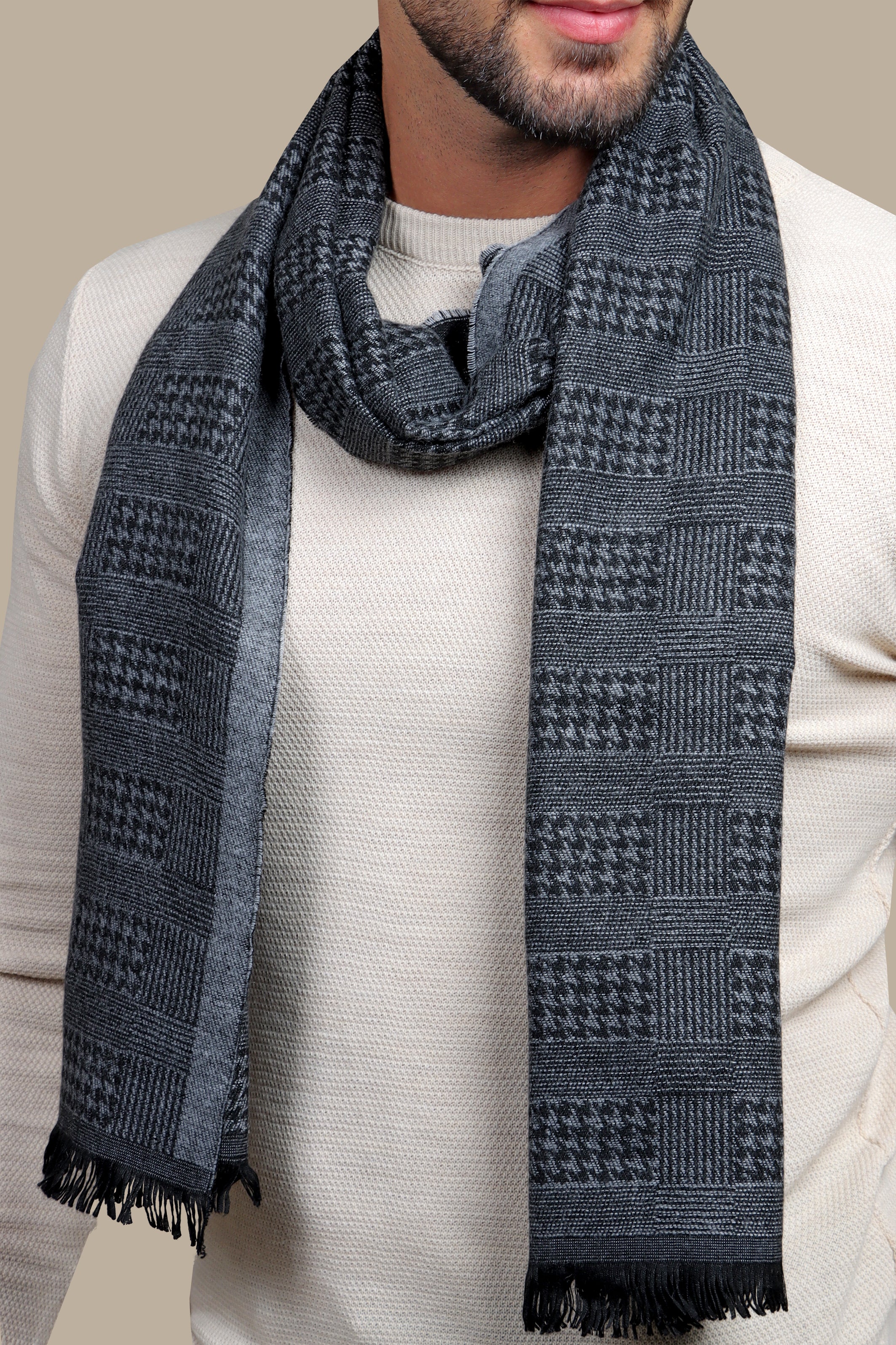 Slate Sophistication: Dark Gray Designer Wool Scarf
