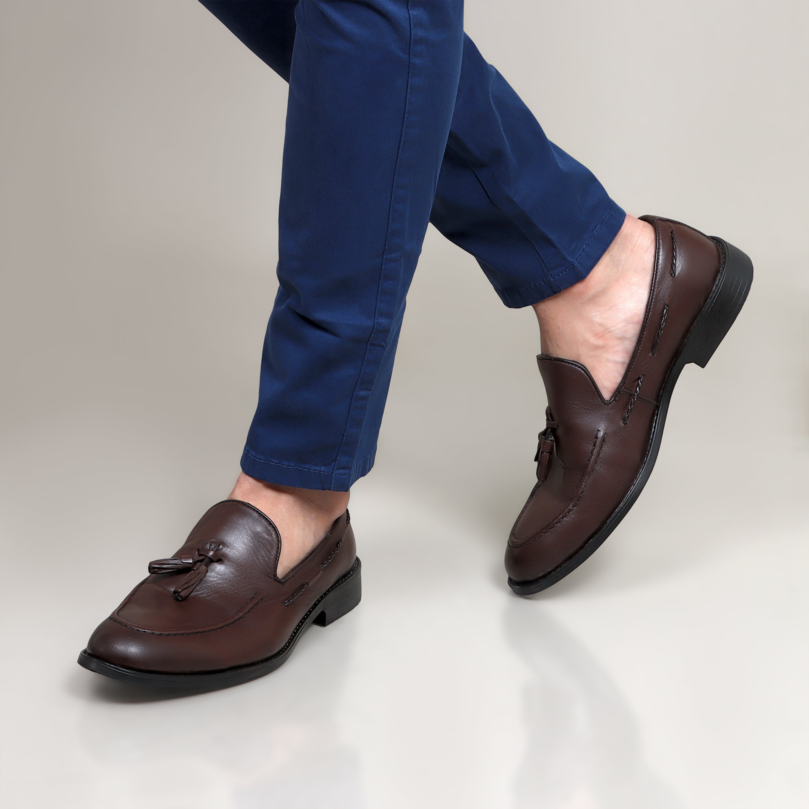 Shoes Classic Loafer with frills | Brown