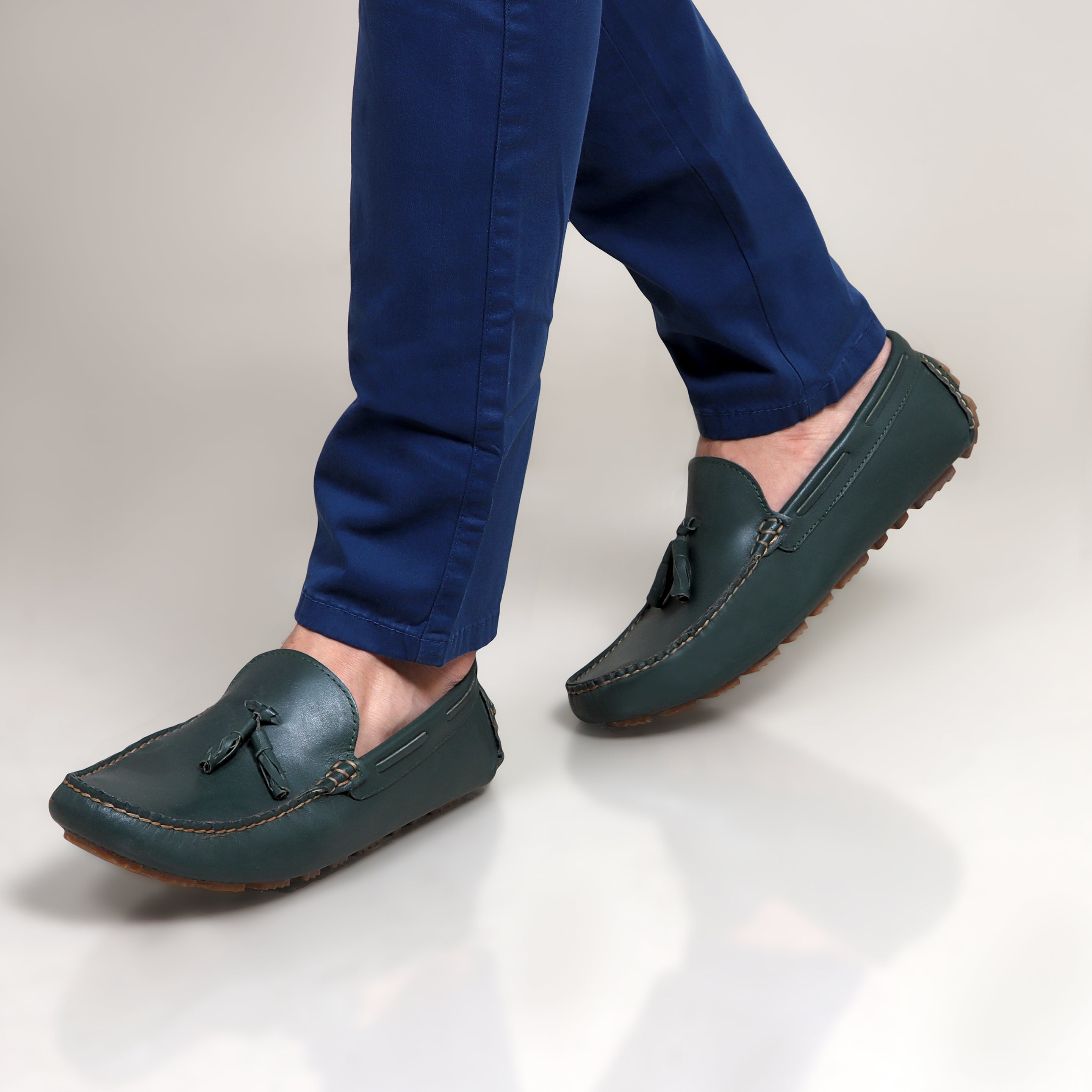 Moccasin With Frills | Olive
