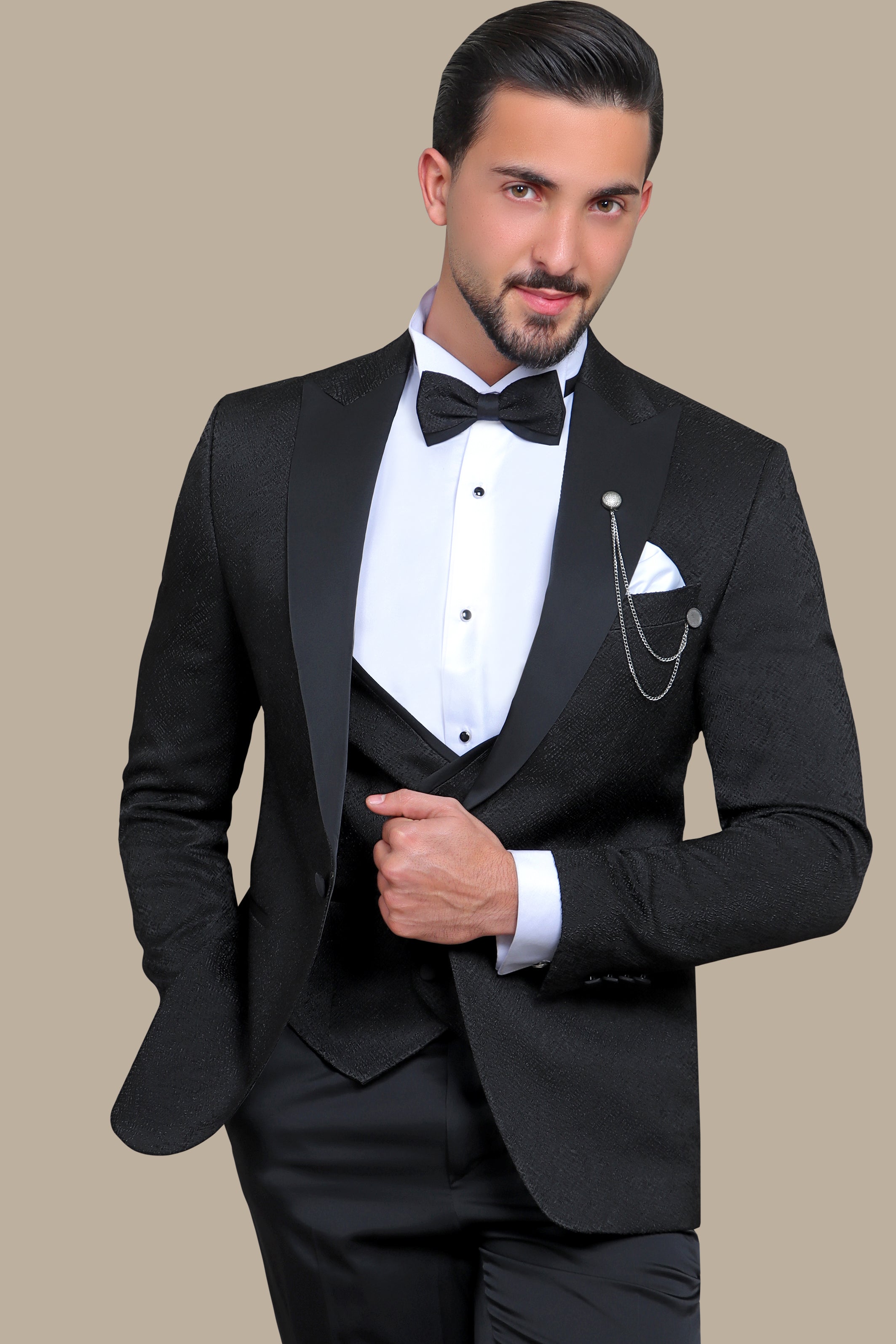 Black Tie Perfection: Tuxedo Peak Pattern in 4-Piece Shiny Set