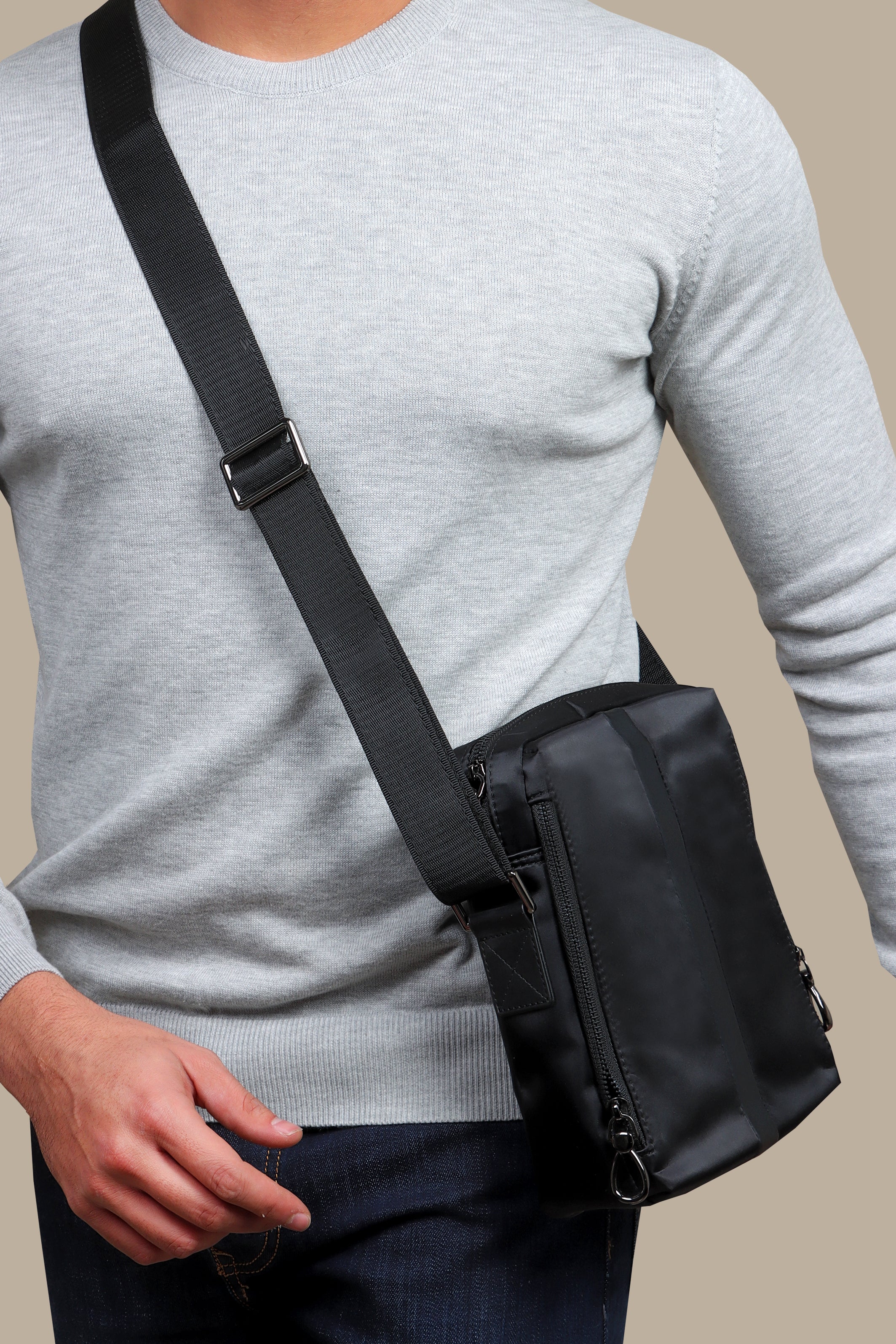 Cross bag With Side Zipper | BLACK